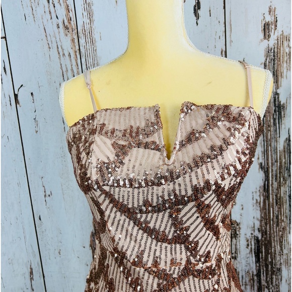 Macy’s Emeril Sundae Juniors' V-Wire Sequined Bodycon prom Dress size L - Picture 11 of 16